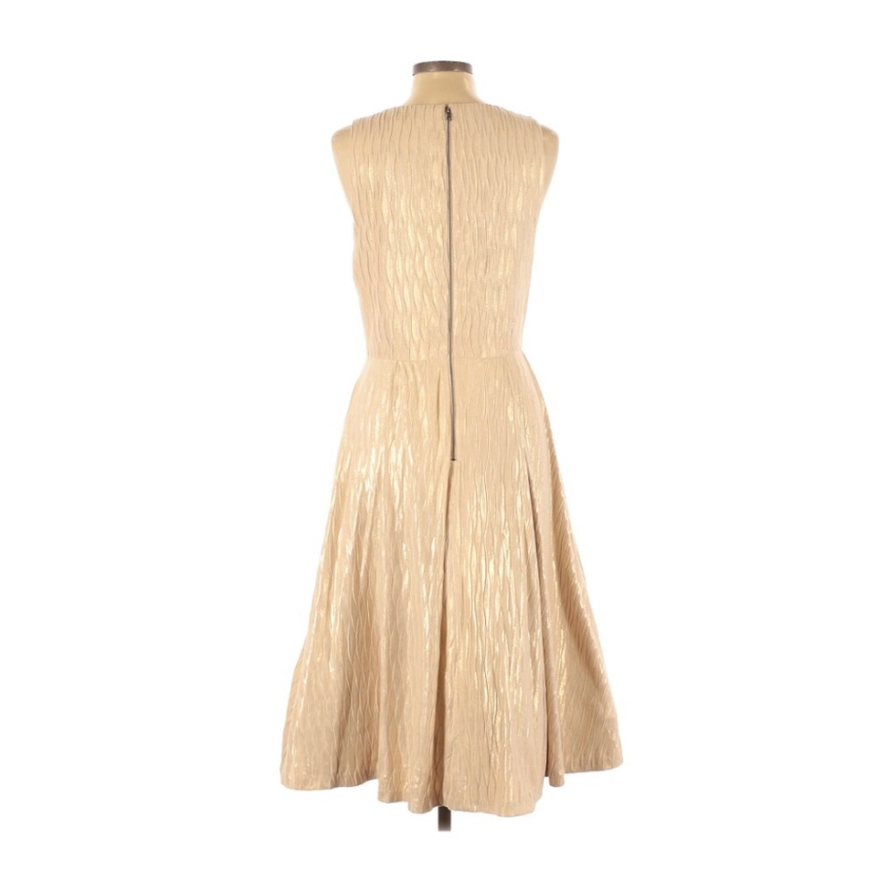 Alice + Olivia Mindee Textured Fit & Flare Dress - Picture 4 of 9